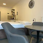 Couette-café Hrazni 3*