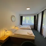 Bed & Breakfast Hrazni